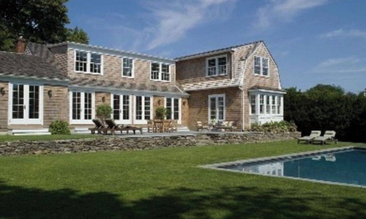 East Hampton North House | East Hampton Village 6BR with Pool and Poolhouse