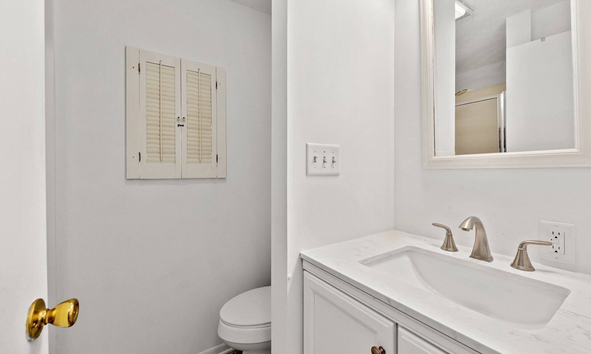 Laguna Beach Estates House | Entire Duplex - Two Separate Entrances - Book Now for Summer!