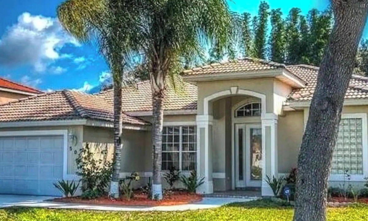 Fedhaven House | Entire Place Family Getaway w/Pool & Game Room