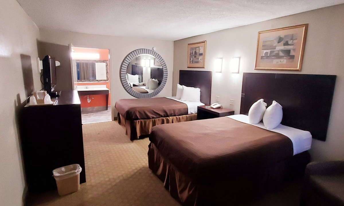 Brent Hotel | Executive Inn