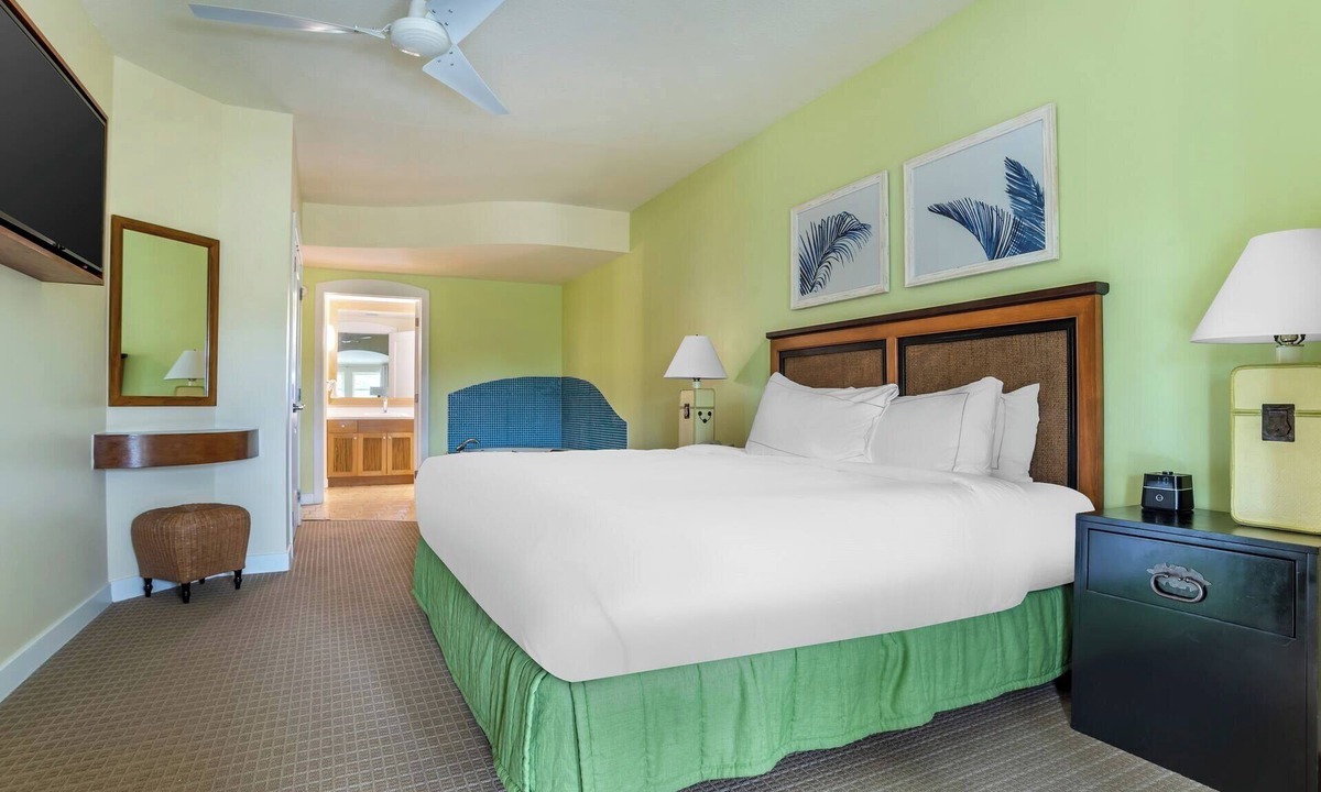 Sandestin Hotel | Expansive 2BR Suite w/Balcony & Full Kitchen: Access to Private Beach & Pools