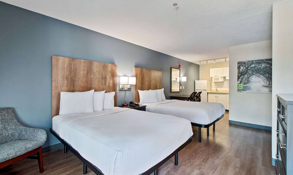 Ludlam Hotel | Extended Stay America Suites Miami Airport Blue Lagoon