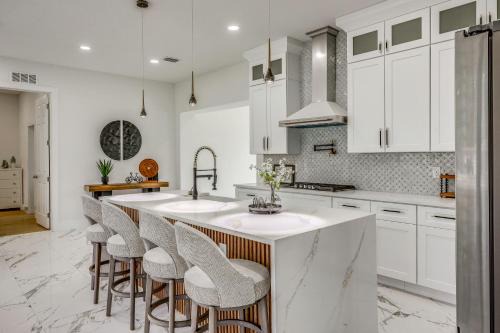 Northside House | Families w/Pets! Jacksonville Home 18 Mi to Beach