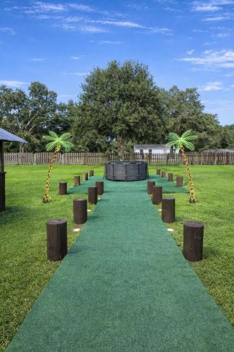 Clewiston House | Family Country Retreat w Pool, Games & Fire Pit