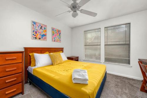Bearss Plaza Apartment | Family-friendly 1st floor unit w patio