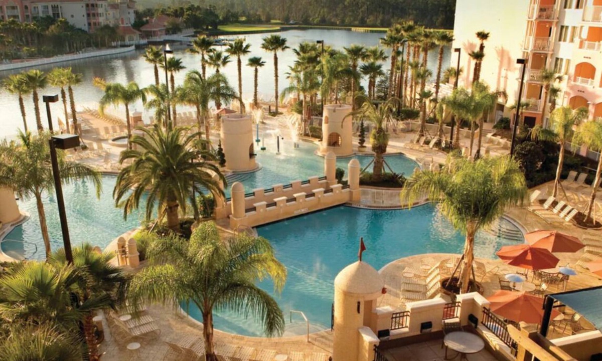 Williamsburg Resort | Family friendly 2-bedroom Full kitchen. Golf ,pools.restaurants,activities.