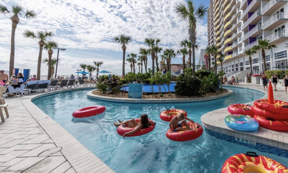 Brush - Stewarts Resort | Family-Friendly 2BR Dlx at Ocean Walk—Beach Access, Pools & Lazy River Included!