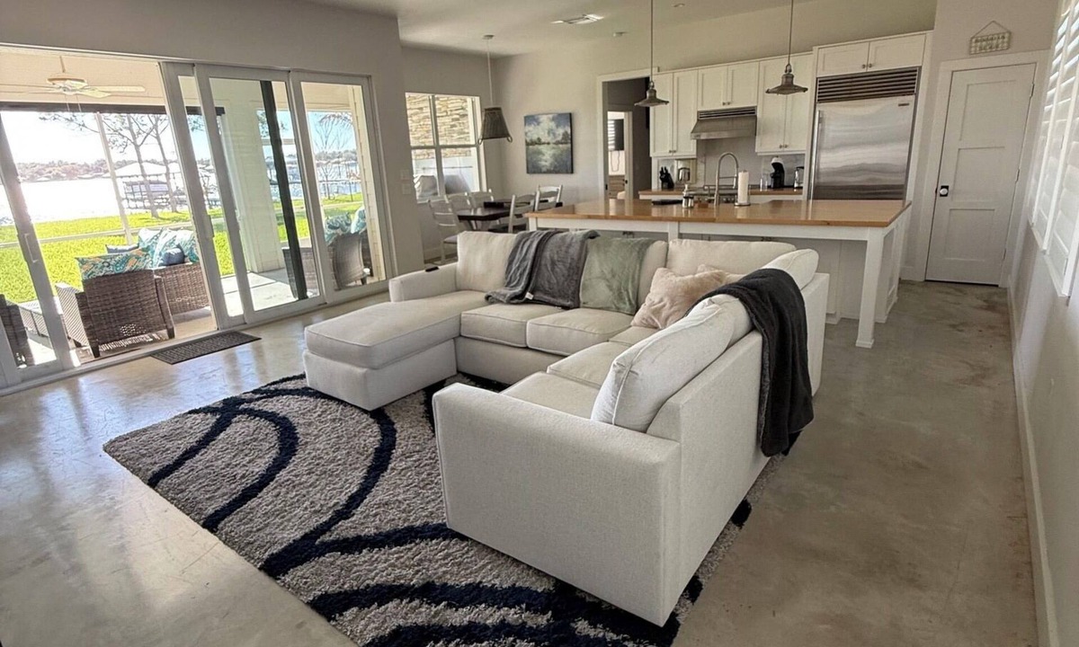 Sylvan Shores Cottage | Family friendly home Waterfront on Lake Clay. Available for weekends this summer