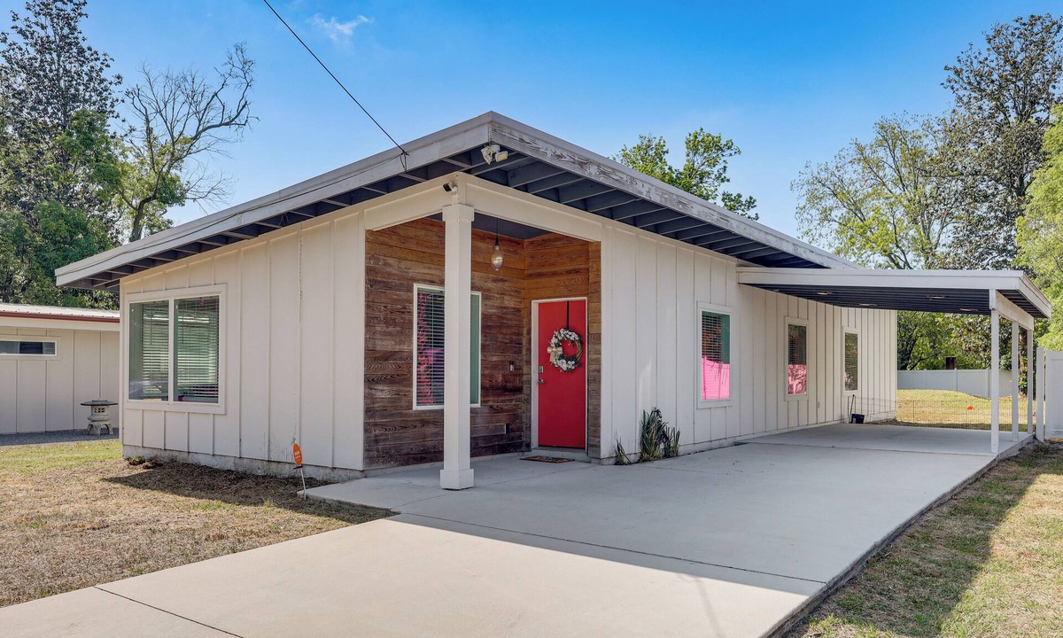 Northside House | Family & Pet-Friendly Jacksonville Escape w/Yard