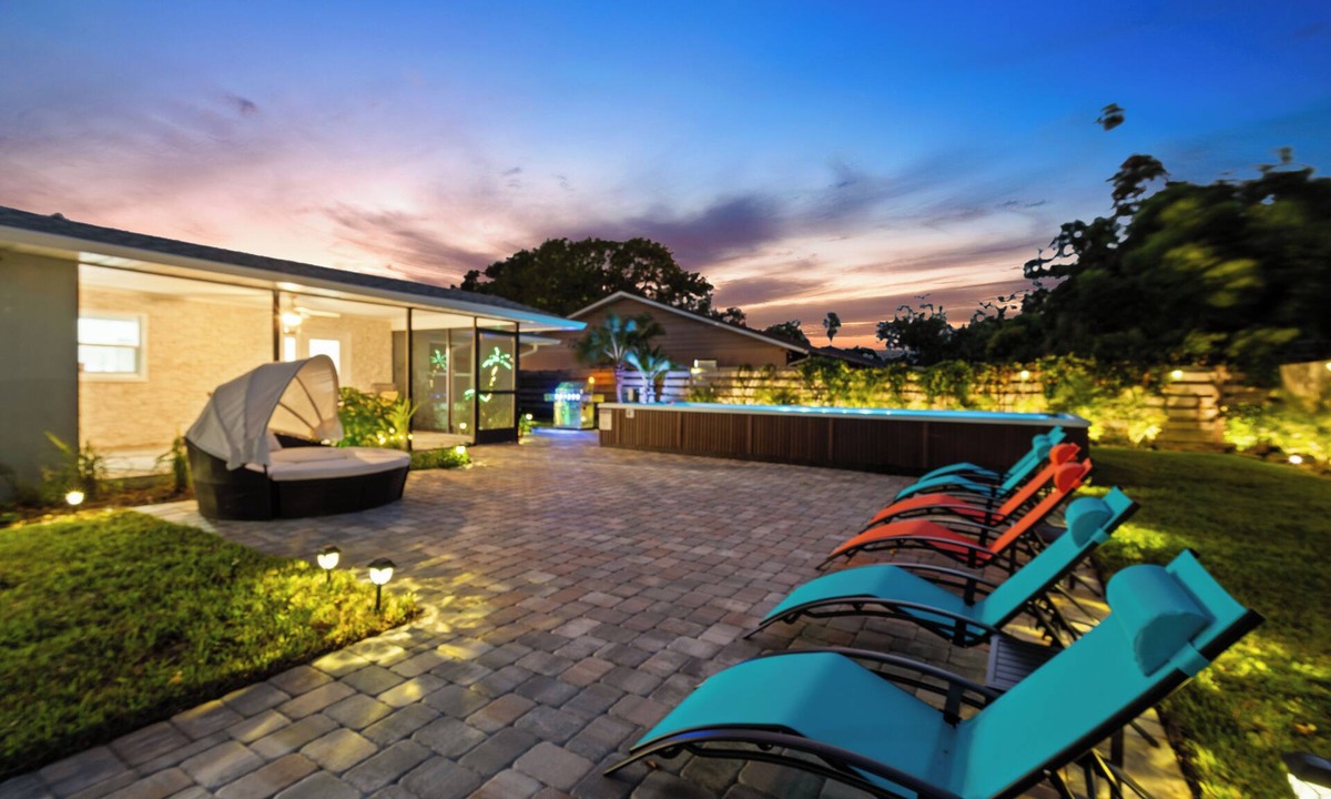 Bradenton House | FANCY RETREREAT