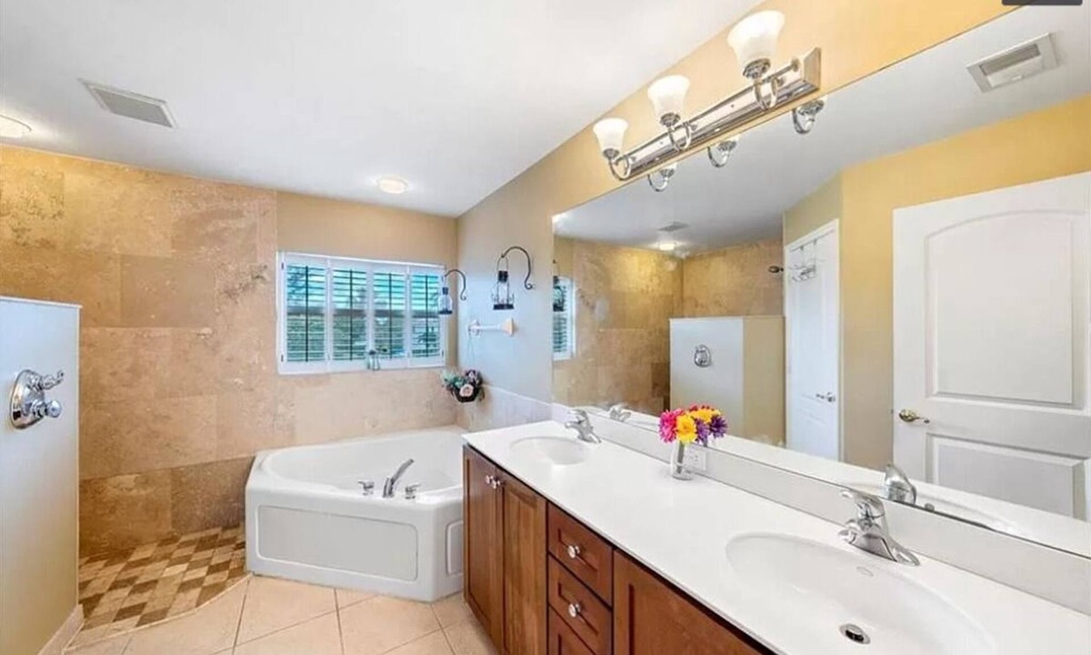 Ibis Cove House | Feel like home. single home in upscale gated community with great amenities.