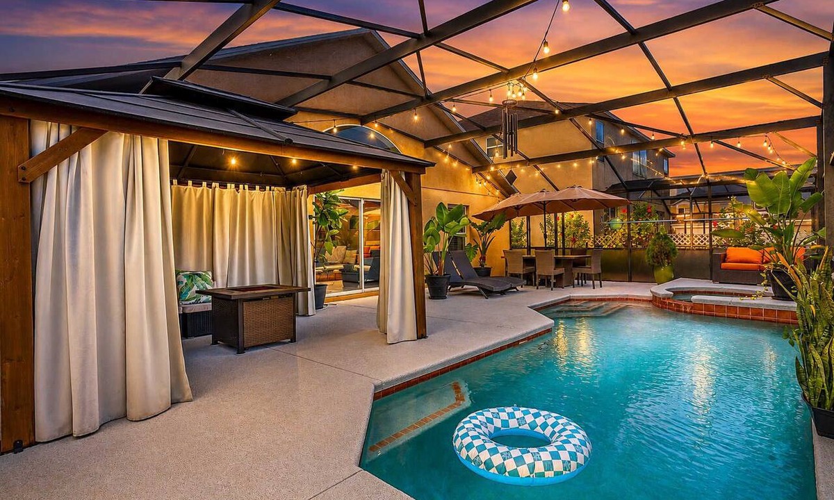 Seasons House | Fire Pit Pool Retreat for Groups