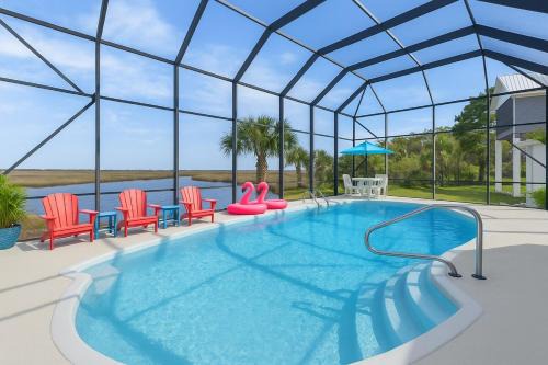 Spring Hill House | Flamingo Lagoon