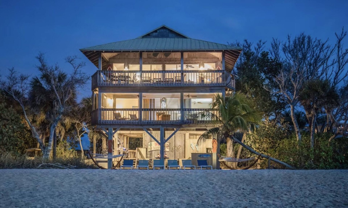 North Captiva House | Flip Flops Beachfront House: Sand Bar, Panoramic Gulf Views & Majestic Sunsets