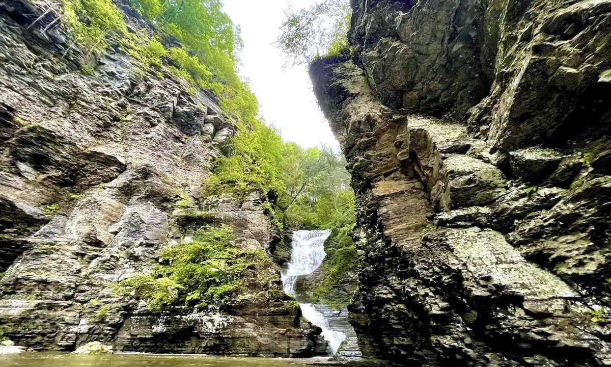 Town of Fulton Cabin | Forest Tiny Cabin & Majestic Waterfall