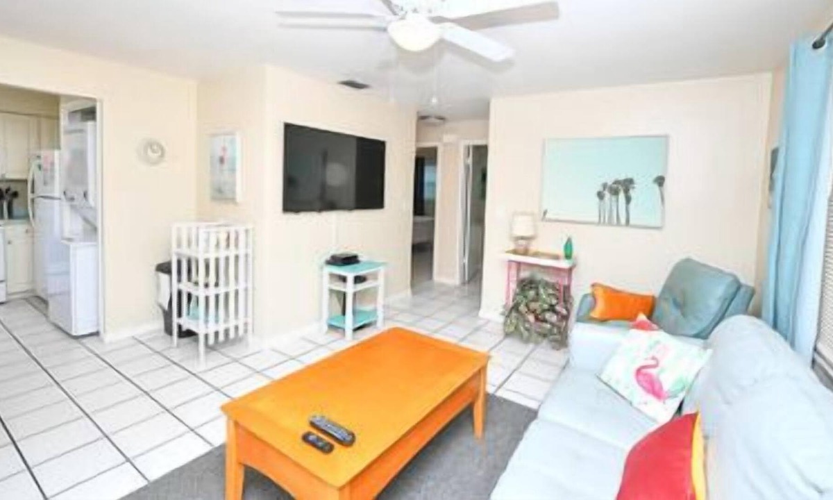 Independence Square House | Four Winds South West - PET FRIENDLY Villa!!