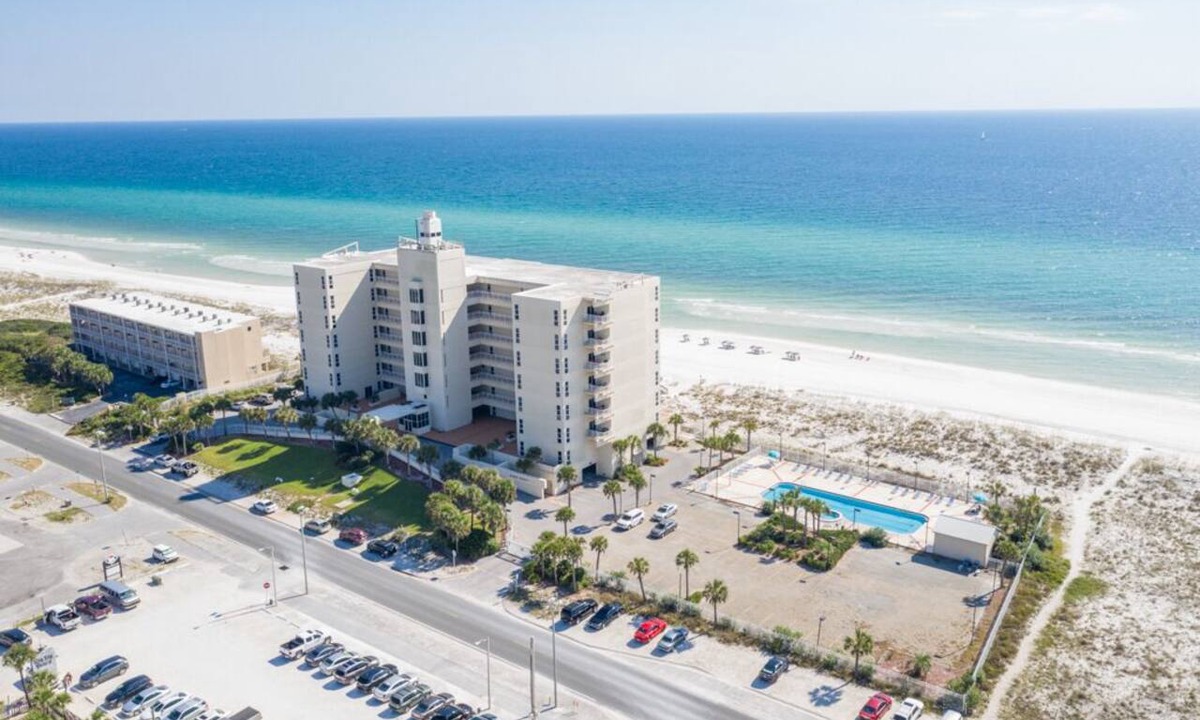 Pensacola Beach Condo | Free Beach Service for 2026 with this Beautiful Gulf Front Condo!