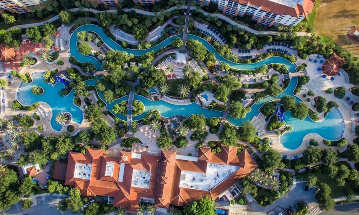 Orange Lake House | FUN FOR THE WHOLE FAMILY! Enjoy Orlando in luxury!