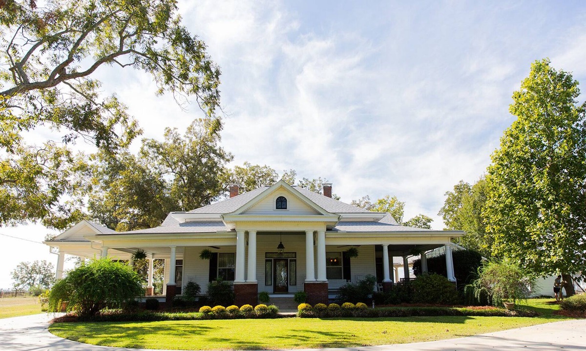 Arabi House | Gated Farm House Getaway Near Lake Blackshear! Peaceful and Newly renovated