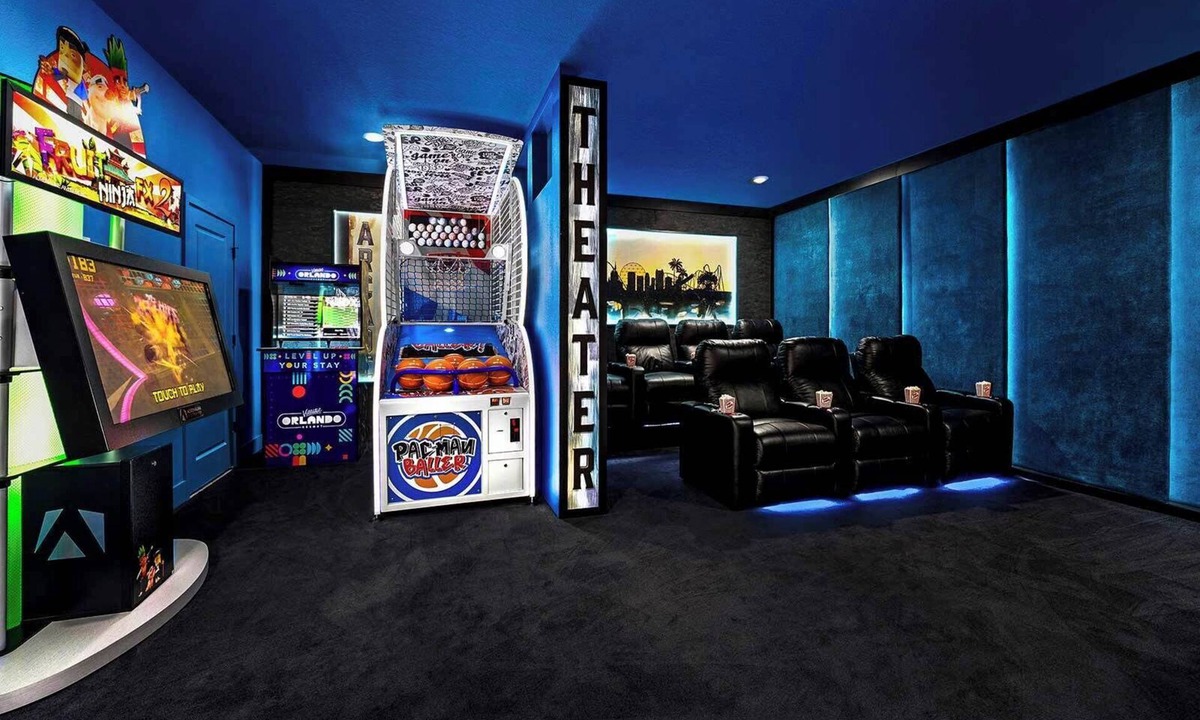 Florida Center House | Glorious Getaway | Hotel style estate on I-Drive - epic theme RMs, theater, pool