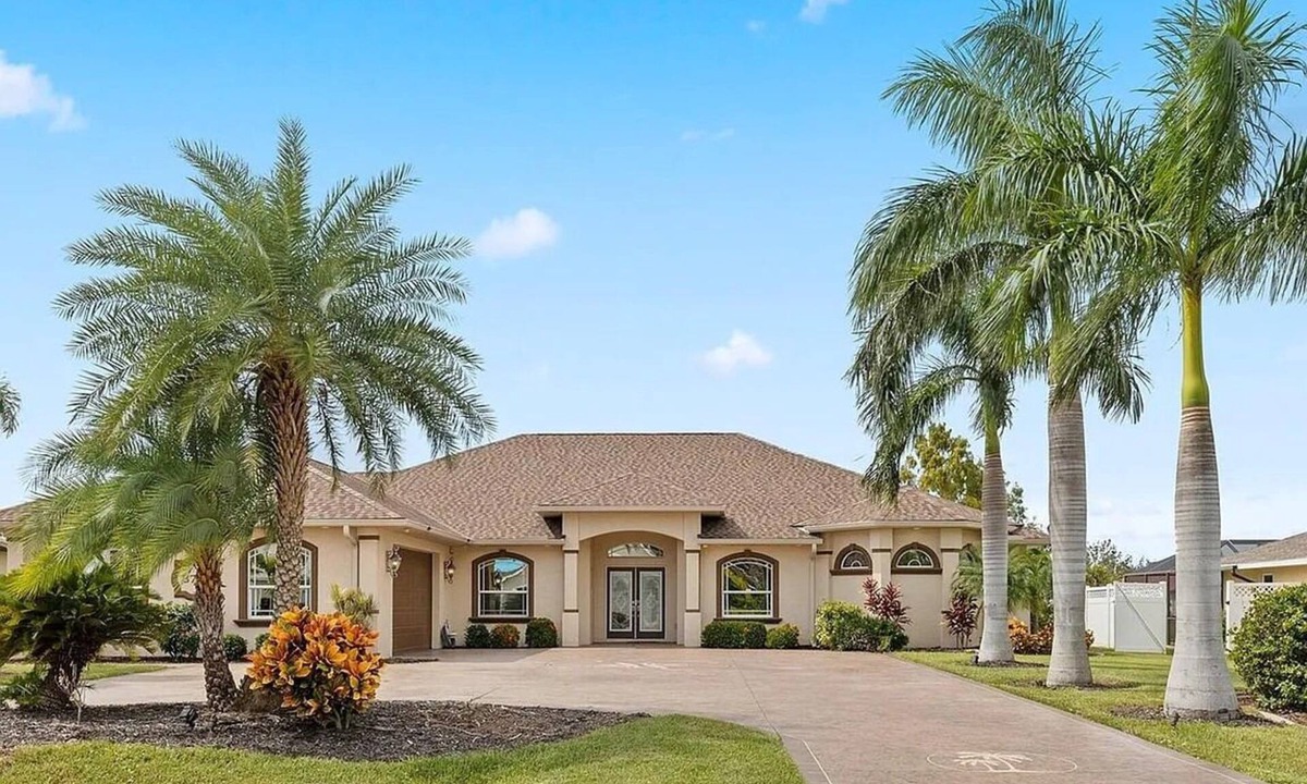 Long Meadow House | Golf Coast Paradise!