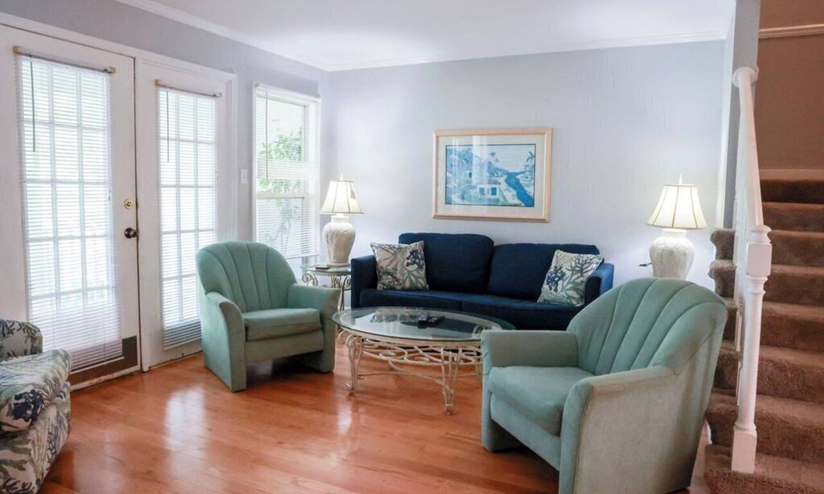 The Cottages Condo | Golf course views and easy access to Shipyard Beach 6 Cottages