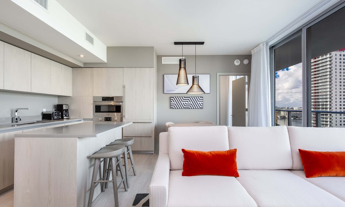 Hollywood South Central Beach Condo | Gorgeous 3BR Bay View at Hyde Beach House Luxury Condo-Resort