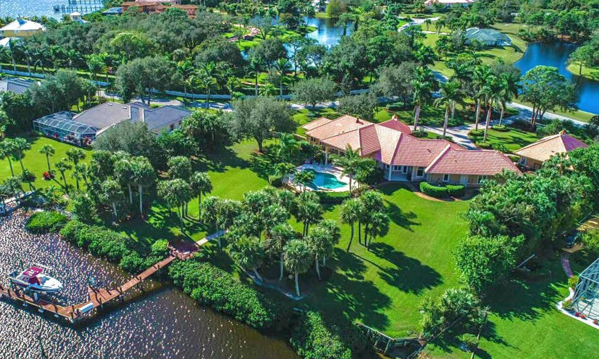 Port Saint Lucie House | Gorgeous Gated Getaway