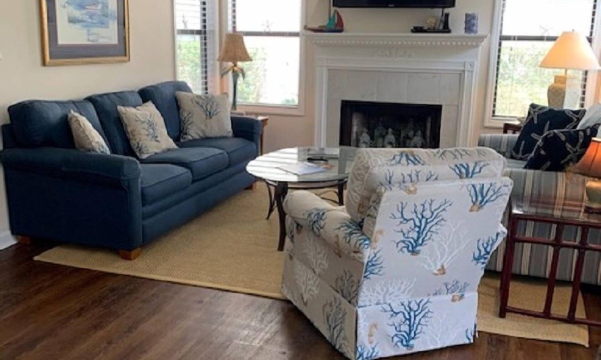 Saint Simons Island Condo | Ground Level End Unit; 3BR w/2 KING beds!/2BA; Gated; Stroll to Village/Pier