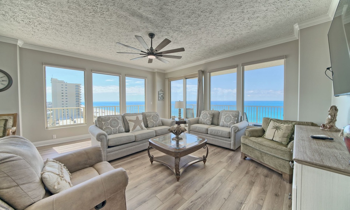 Thomas Drive Condo | Gulf Crest Unit 901: Upgraded 3-Bedroom Haven!