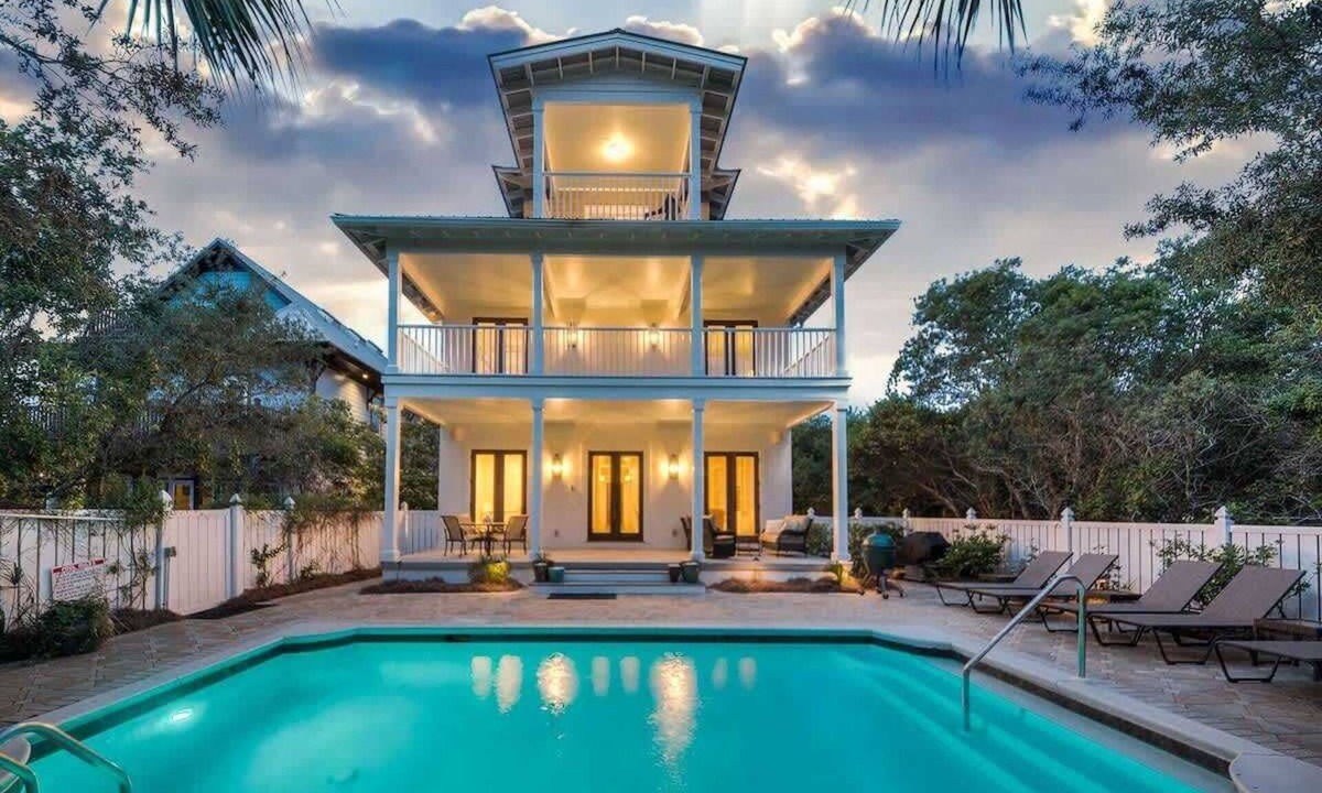 Seawatch House | Gulf Views-Private Heated Pool-5 bikes included!