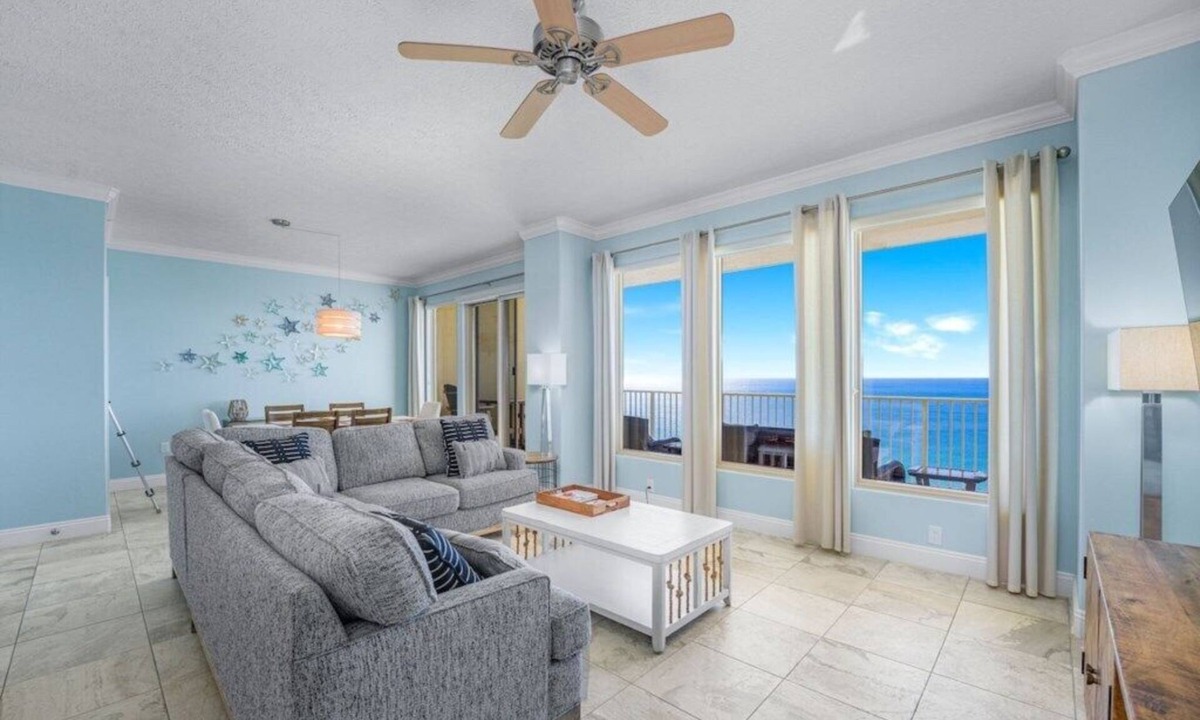 Thomas Drive Condo | Gulfcrest 19th-Floor | Beachfront | Huge Balcony