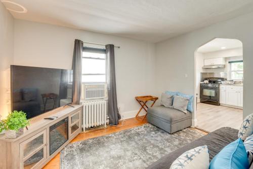 Hackensack Apartment | Hackensack Escape w/Yard - 17 Mi to Times Square!