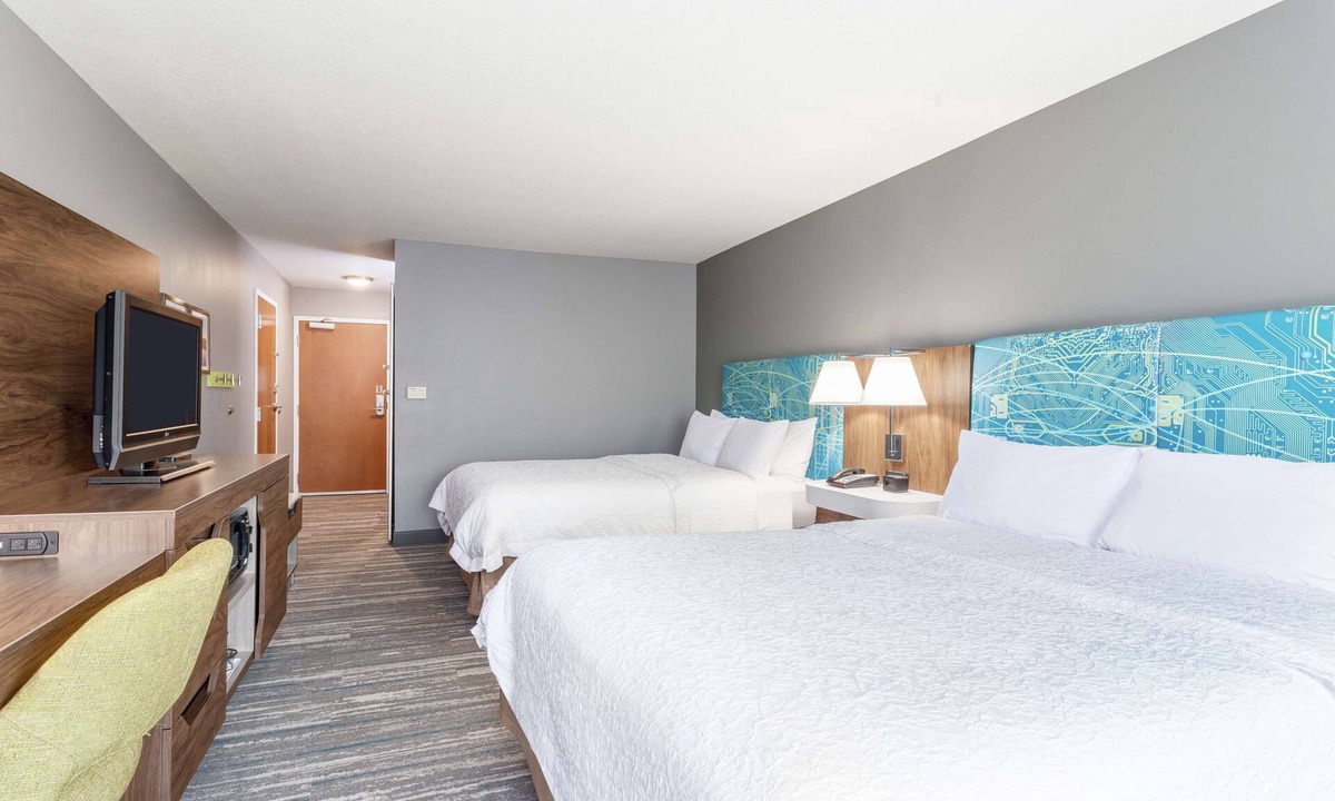 Auburn Hotel | Hampton Inn Auburn