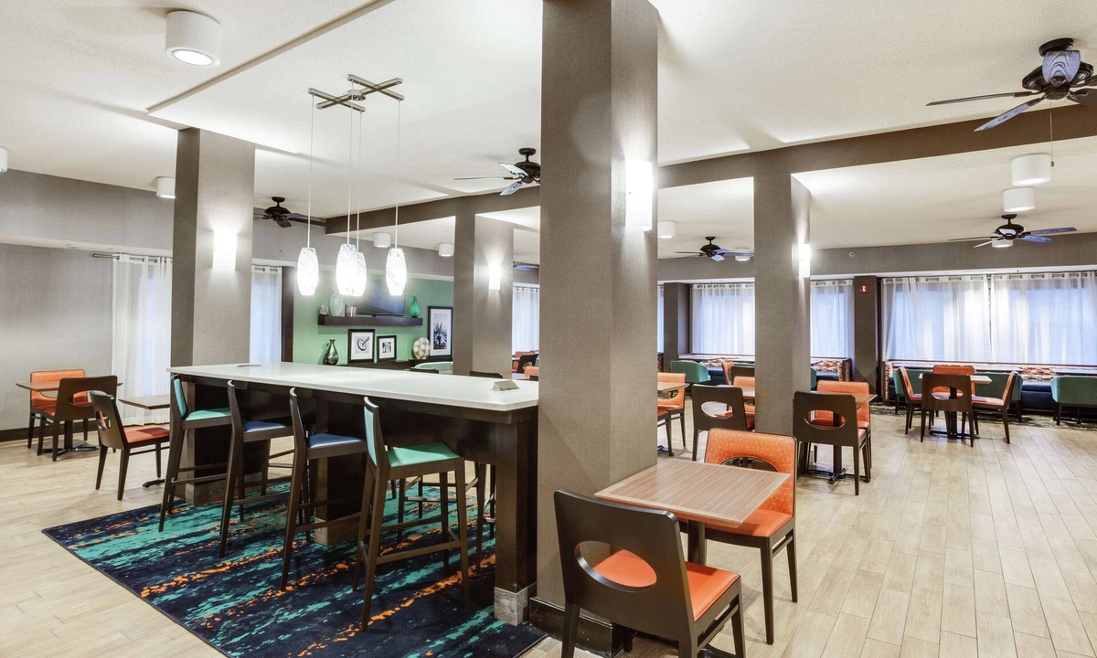Florida Central Atlantic Coast Hotel | Hampton Inn Orlando International Drive/Convention Center