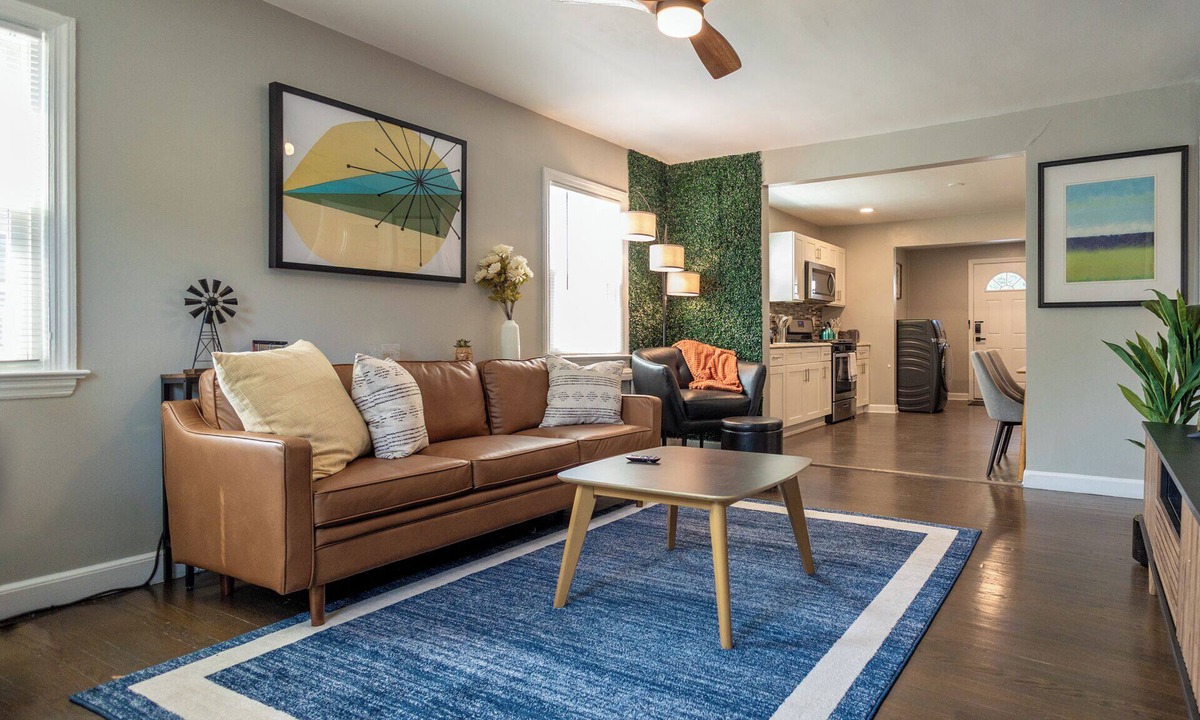 Hawthorne Apartment | Hawthorne 2Bed, Laundry In-Unit, Pets OK, Parking, Fios, Separate Entrance, Safe