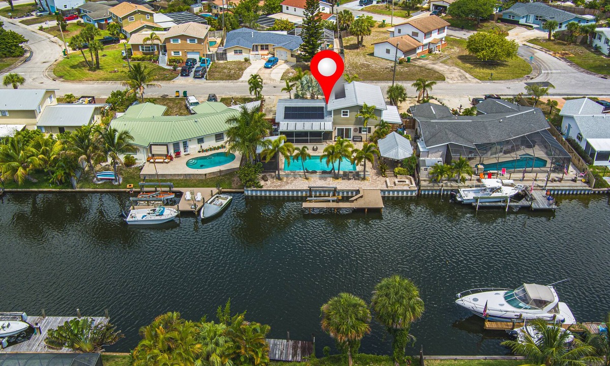 Hampton Homes House | Healthy Living Retreat - Waterfront Space Coast View w/Sauna Pool Hot Tub