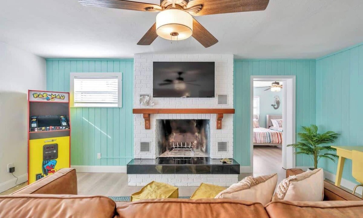 Largo House | Heated Pool, Game Room, MiniGolf @ Mermaid Cove