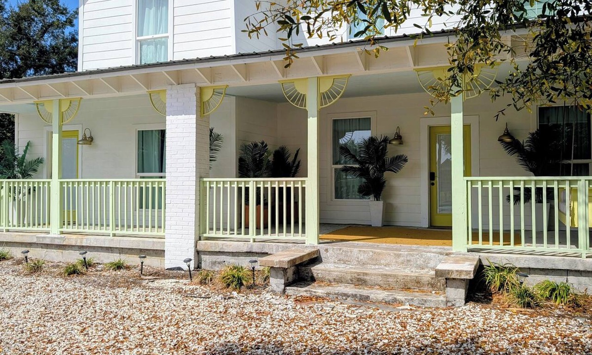 Panama City Condo | Historic St. Andrews Bay View | Buena Vista 1886