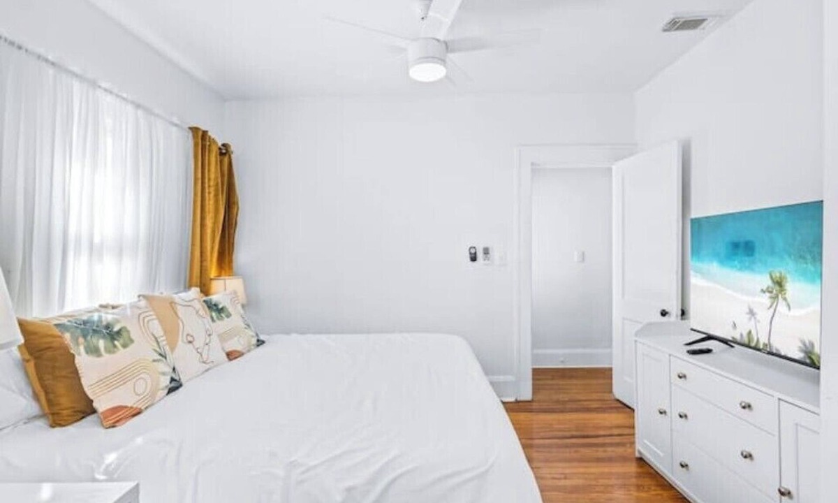 Historic Uptown House | Historic Uptown 2BD w/Shared Patio Pet-friendly