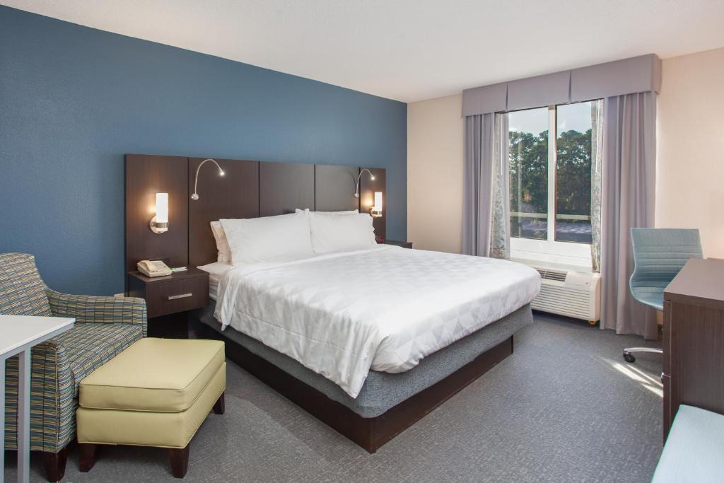 Tallahassee Hotel | Holiday Inn Hotel & Suites Tallahassee Conference Center North by IHG