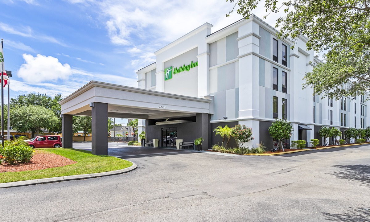 United Central Hotel | Holiday Inn St. Petersburg West, an Ihg Hotel