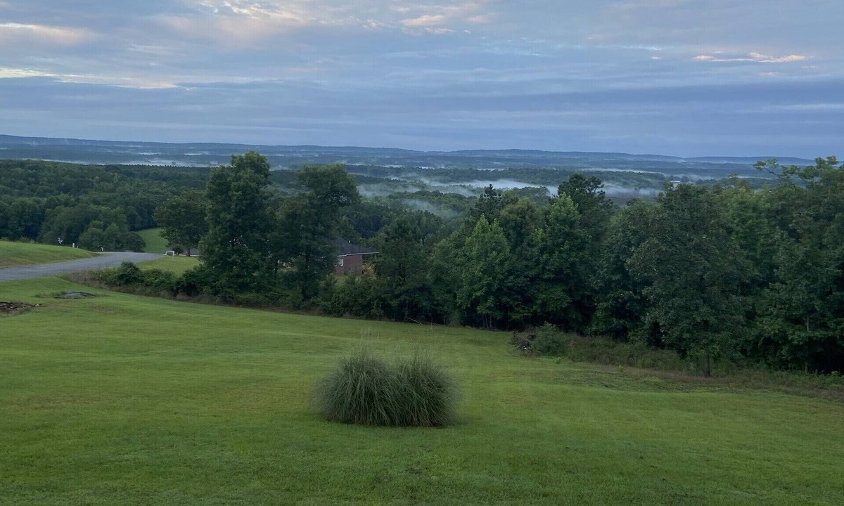 Shiloh House | Home located on top of Pine Mtn with Breathtaking Views.