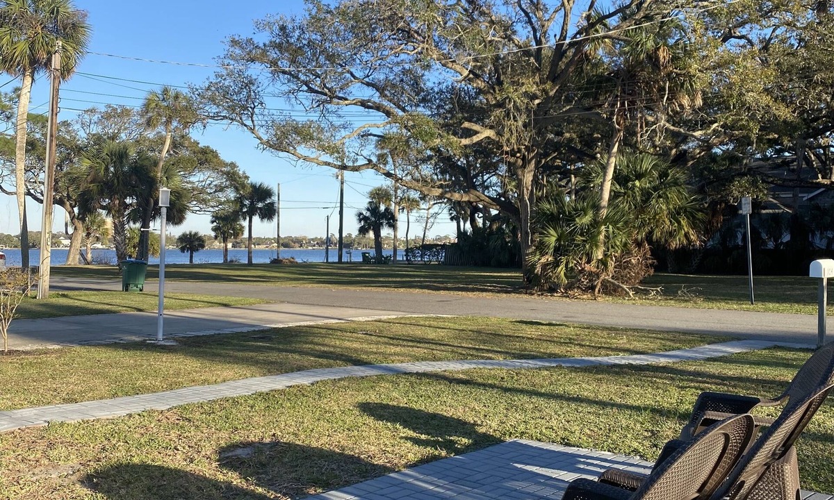 Holly Hill House | Home with Intercoastal Waterway View!