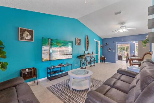 Port Charlotte House | Home with pool and canal access to ocean