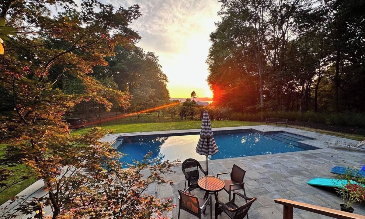 Ossining House | Hudson Valley Pool Retreat · 50min to NYC · 3 Acre