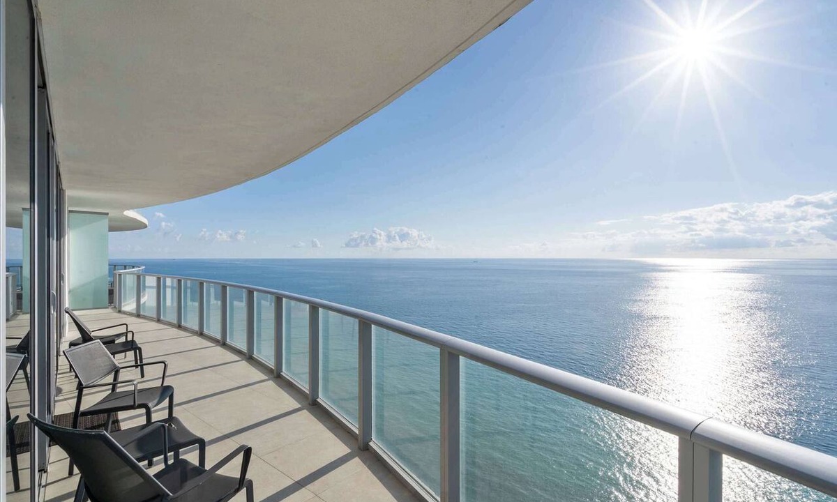 Hollywood South Central Beach Condo | Infinite Ocean Luxury Three Bedroom Paradise