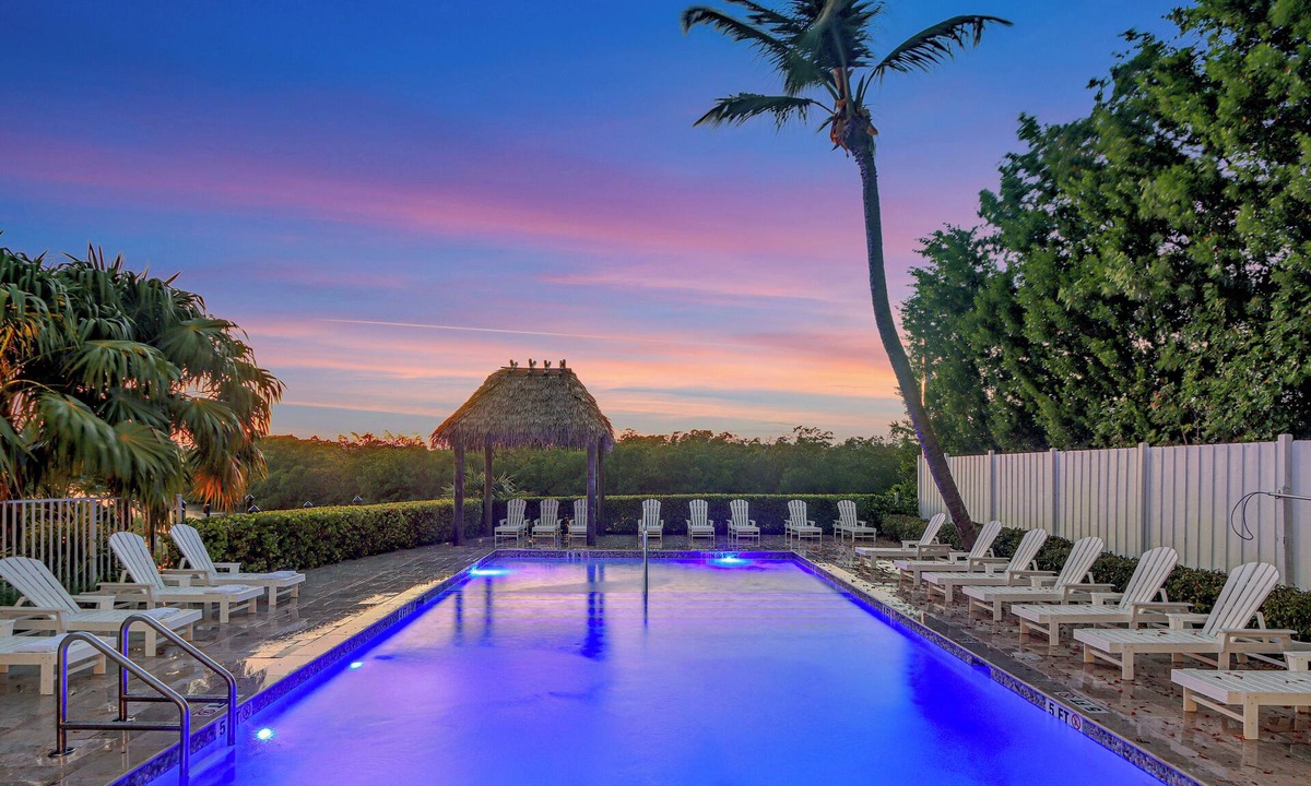 Islamorada Villa | Isla Kiwi: Waterfront Boutique Resort, FREE Boat Dockage Sept-Oct Only