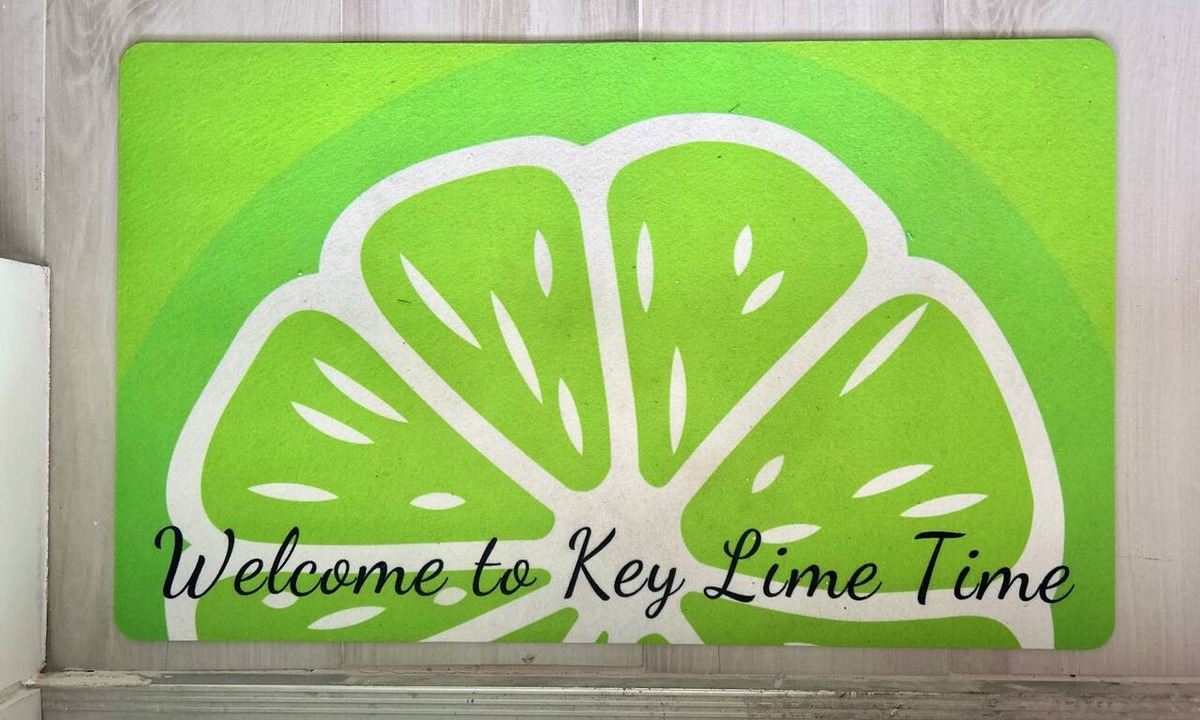 Safety Harbor Club House | KEY LIME TIME, Gulf view, newly renovated 5 bedroom/5 bath house with pool.