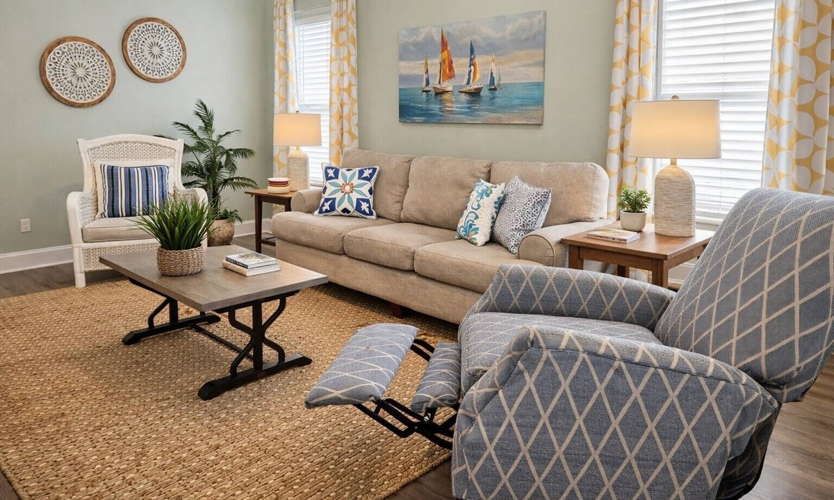 Valdosta House | King Bed & RECLINER! Sleeps 8, Close to Moody AFB/Freedom Park & Pet Friendly!